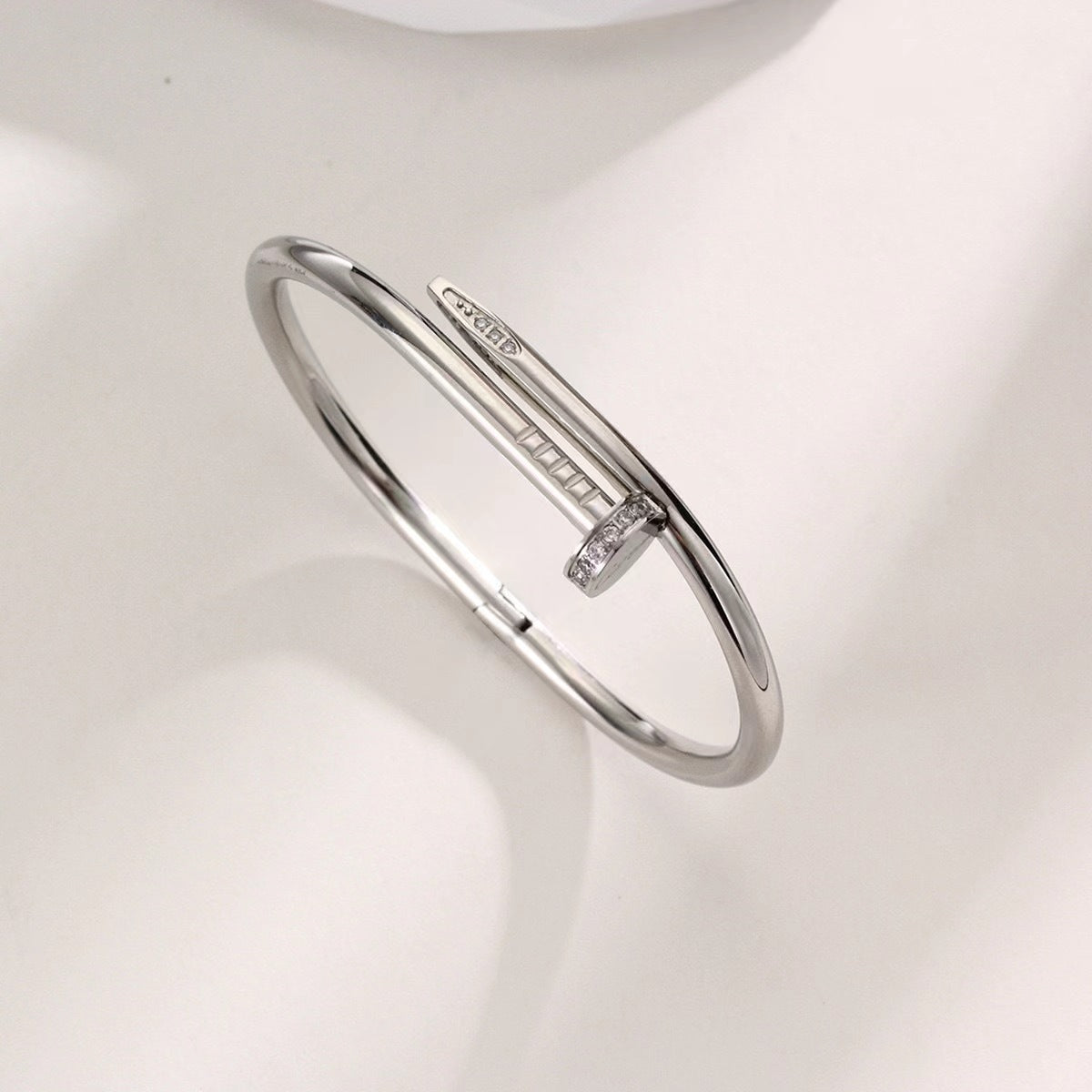 Simply Nail Bracelet