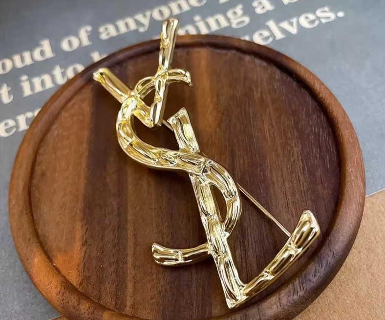 YS BROOCH PIN
