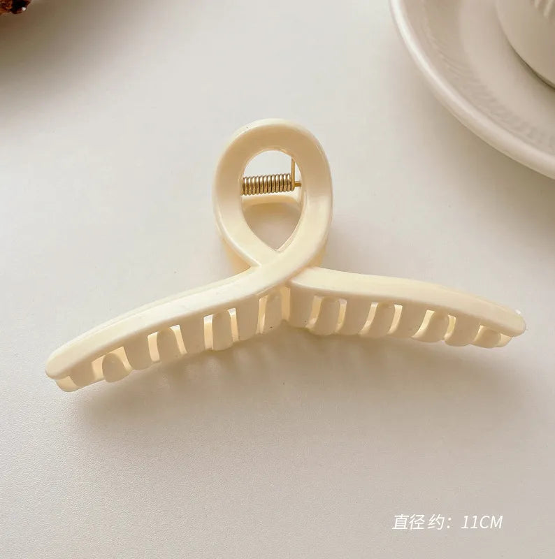 HAIR CLAW CLIPS