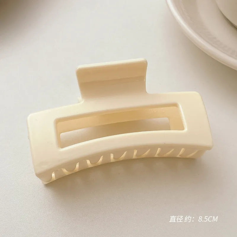 HAIR CLAW CLIPS