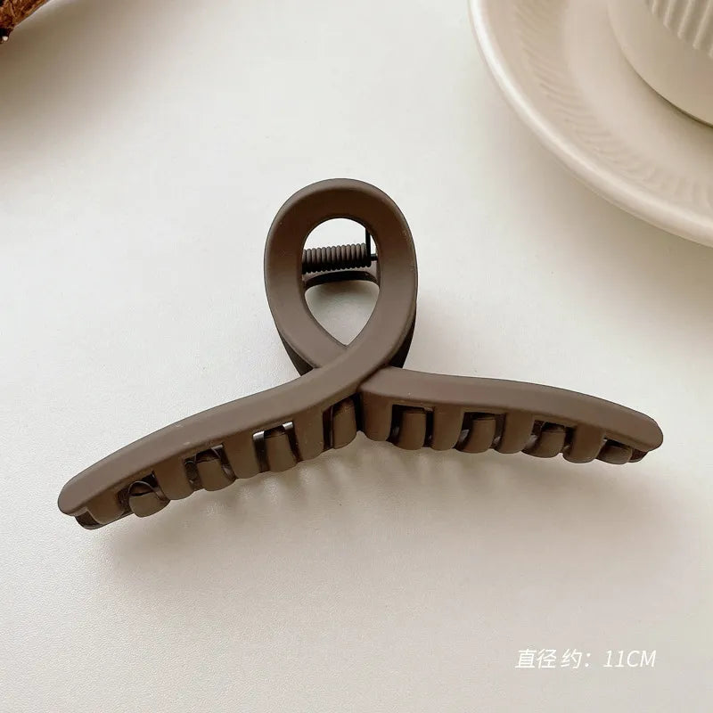 HAIR CLAW CLIPS