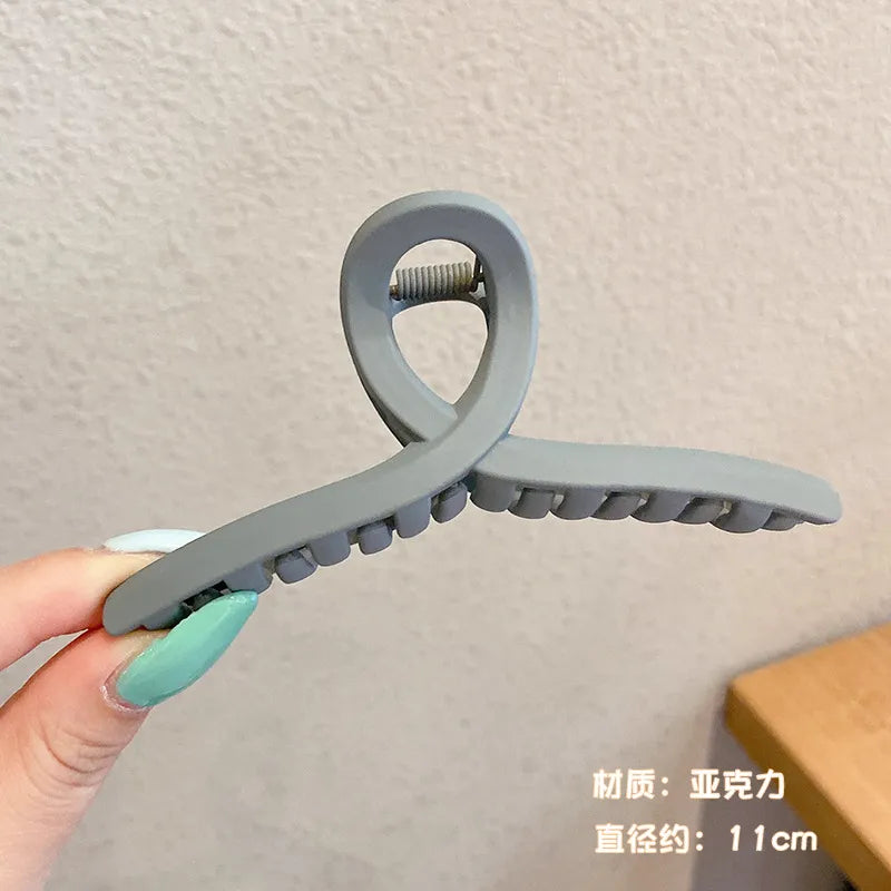 HAIR CLAW CLIPS